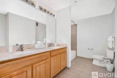 Main picture of 579 W Kinzie St