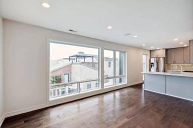 Main picture of 708 S Sartain St