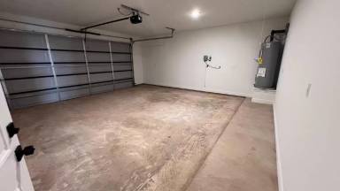 Main picture of 370 Kristie Path