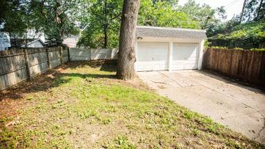 Main picture of 2554 Charlestown Ave