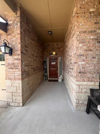Main picture of 5618 Fenton Ln