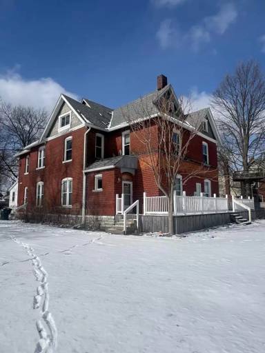 Main picture of 519 S Liberty St