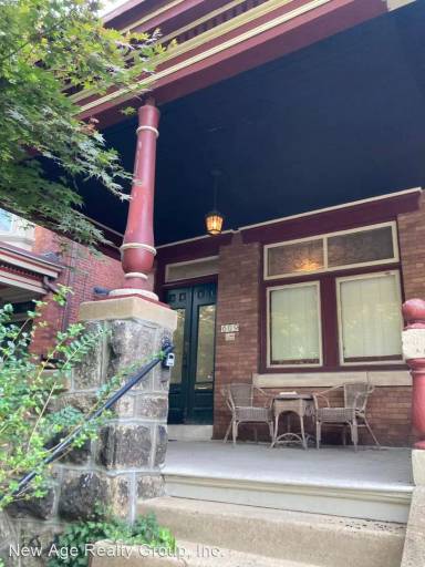Main picture of 609 S 48th St