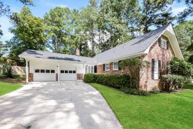 Main picture of 718 Kingsbridge Rd