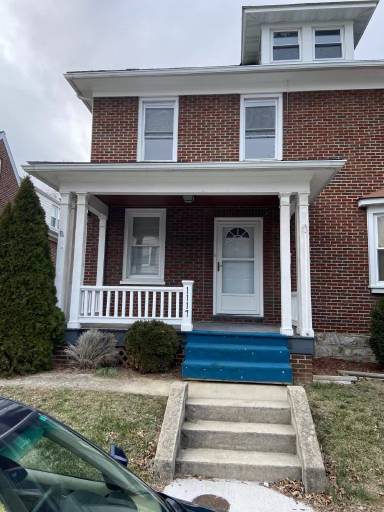 Main picture of 1119 Fry Ave