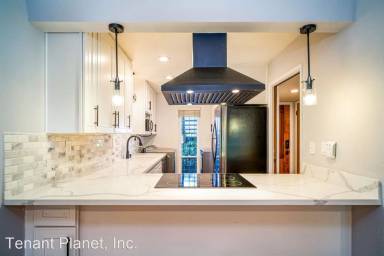 Main picture of 4536 Merced Cmn