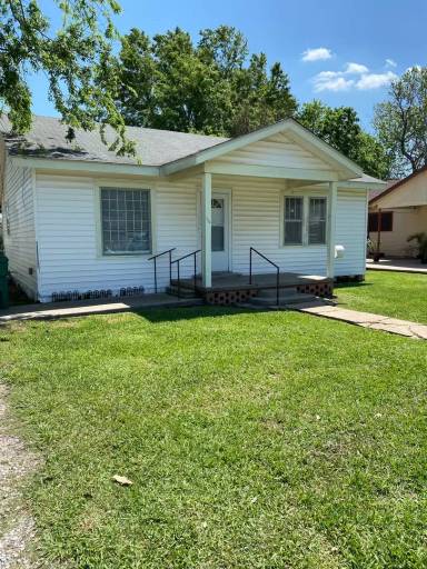 Main picture of 109 Alex St