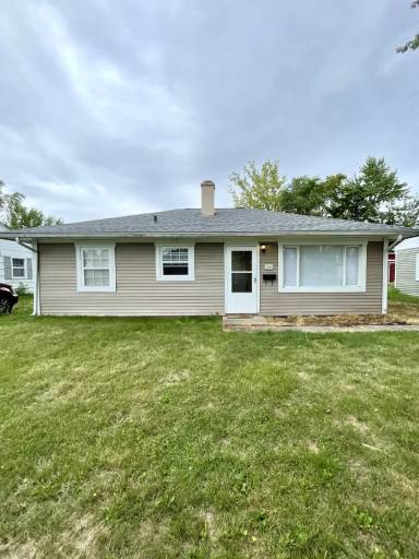Main picture of 1008 E Fischer St