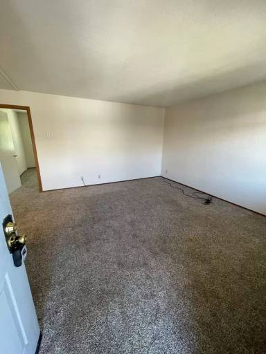 Main picture of 15636 Usher St