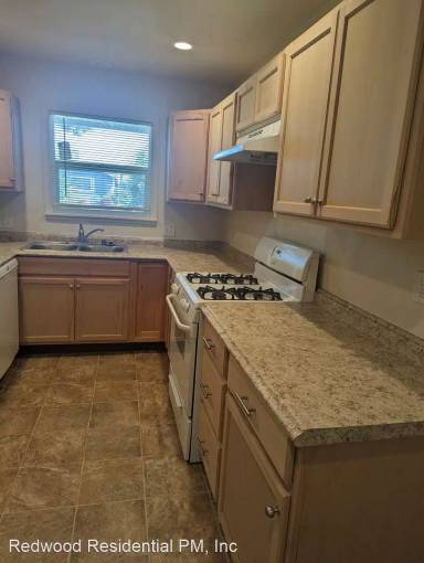 Main picture of 3923 Hoen Ave
