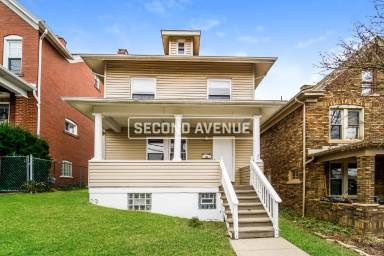 Main picture of 418 Ridgeway St