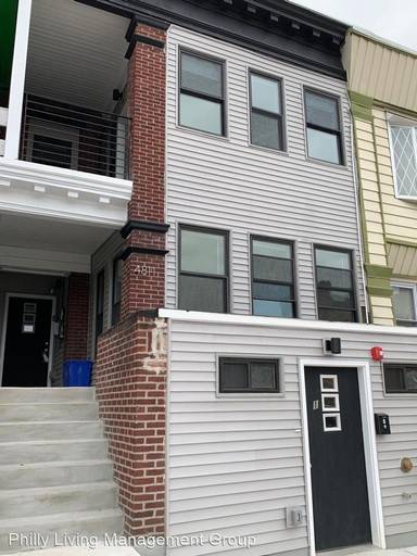 Main picture of 4811 Walnut St