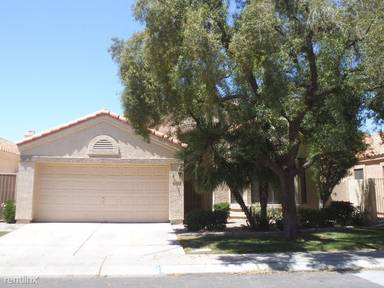 Main picture of 330 N Cottonwood Dr