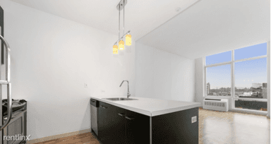 Main picture of 2310 41st Ave Apartments