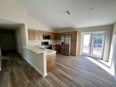 Main picture of 1855 10th Ave