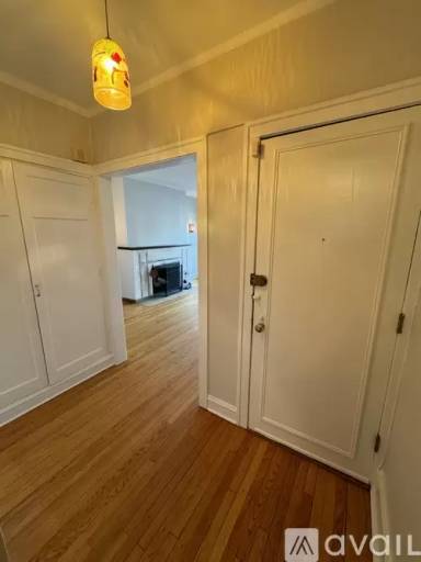 Main picture of 609 Dempster St