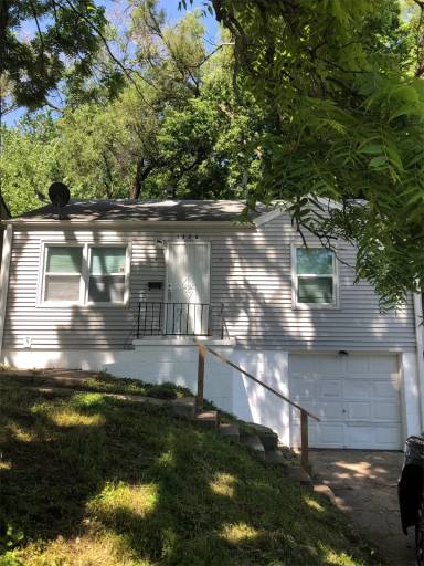 Main picture of 3326 N 39th St