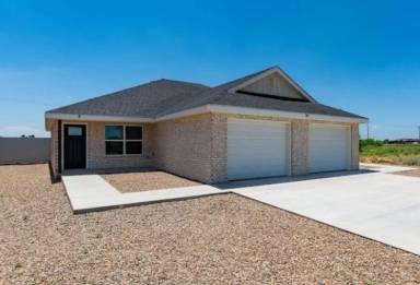 Main picture of 128 Chisum Dr
