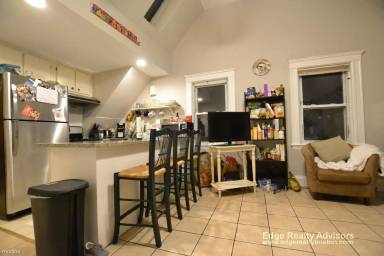 Main picture of 16 Long Ave