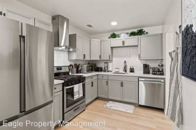 Main picture of 4880 Valletta Way