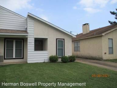 Main picture of 2753 Parkchester Dr