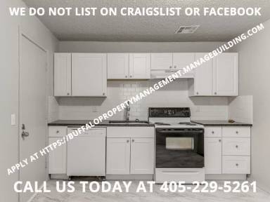 Main picture of 1312 NE 44th St