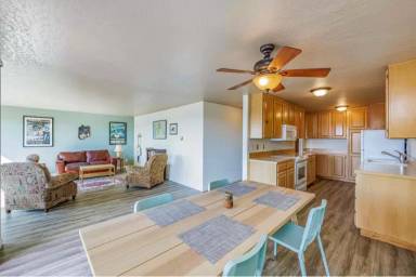 Main picture of 813 S 227th Pl