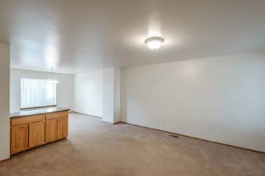 Main picture of 2457 Mount Vernon St SE