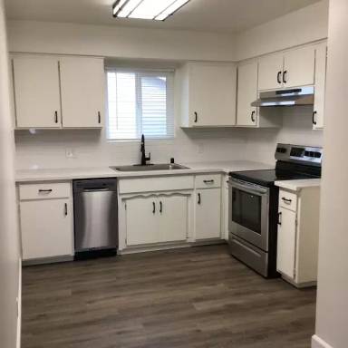 Main picture of 120 Coronado Ave