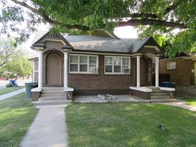 Main picture of 182 E Williams Ave