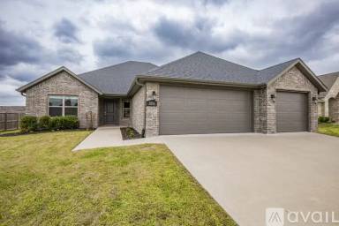 Main picture of 3551 Butterfly Ave