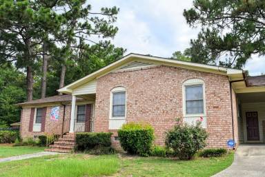 Main picture of 2105 Hobson Ct