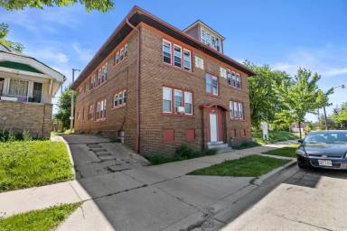 Main picture of 4110 N 22nd St