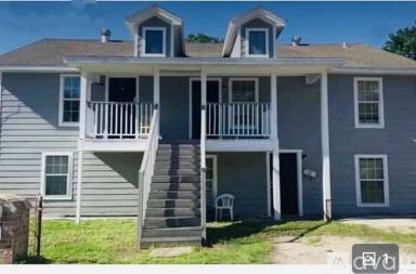 Main picture of 245 E Pipkin St