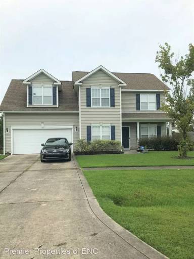 Main picture of 204 Diamond Ct