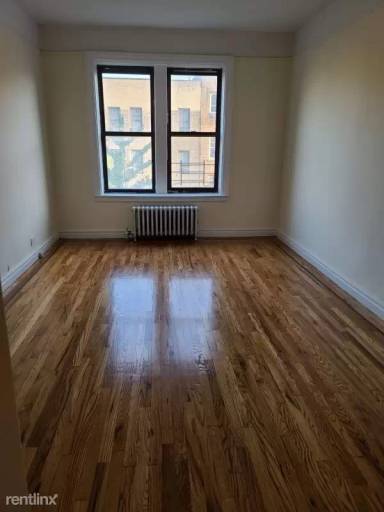 Main picture of 150 W 4th St