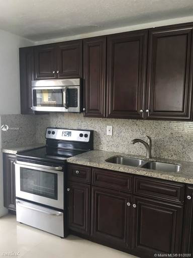 Main picture of 801 NW 9th St