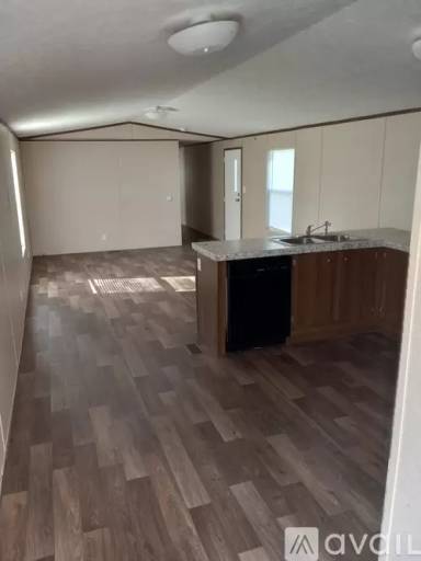 Main picture of 331 Oak Grove Rd