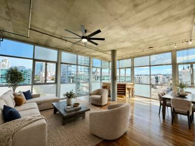 Main picture of M2i Condos