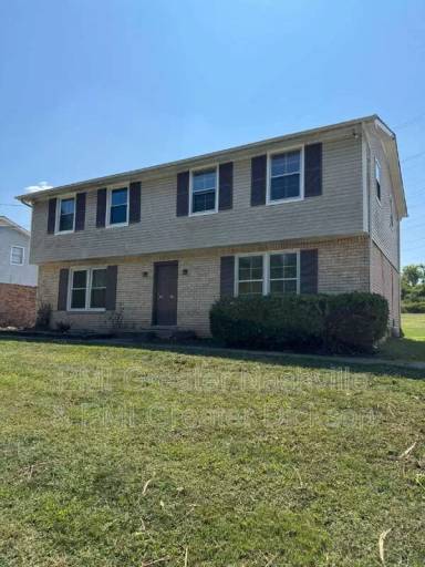 Main picture of 735 McPherson Dr