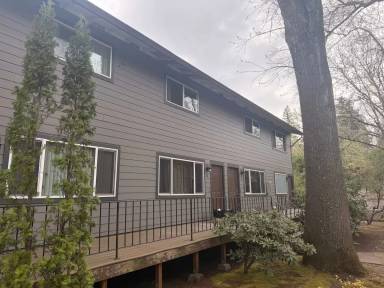 Main picture of 18675 SW Boones Ferry Rd