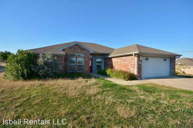 Main picture of 601 Irish Ln