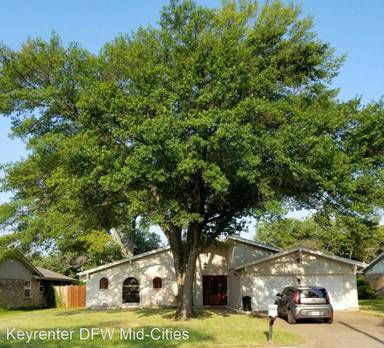 Main picture of 2221 Shady Brook Dr