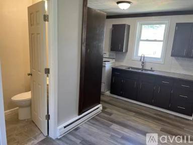 Main picture of 327 W Shaw St