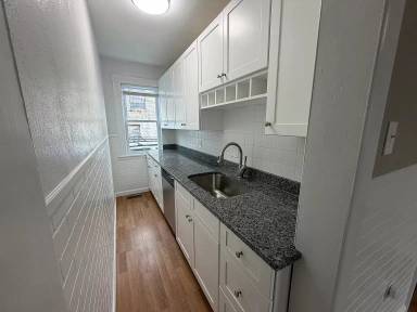 Main picture of 10 Acton St