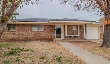 Main picture of 208 N Avenue N