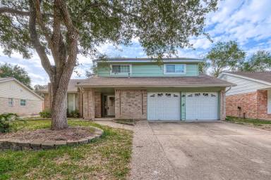 Main picture of 21115 Cimarron Pkwy