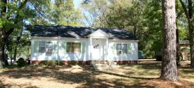 Main picture of 504 Meadowbrook Rd