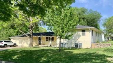 Main picture of 2216 Alabama St