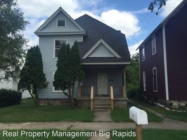 Main picture of 218 N Warren Ave